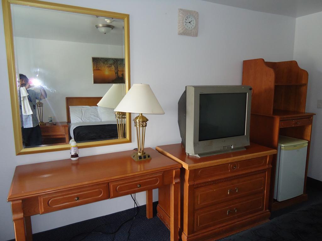 Westmount Motel Woodstock Extérieur photo